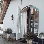 Frühstückspension De Vallei 3*